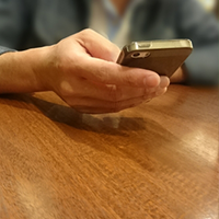 au携帯を入手する際の在庫確認をする方法